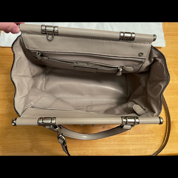 Coach Triple Material Light Mauve Handbag - Picture 4 of 5